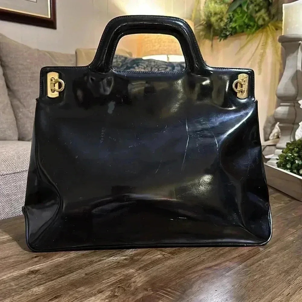 $3K Salvatore Ferragamo Wanda Top Handle Luxury Blk Leather Designer Handbag - Picture 3 of 16